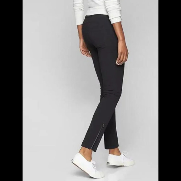 Athleta Wander Skinny Pant Ankle Zip Black 10 Utility Athleisure Gorpcore City - Picture 2 of 15